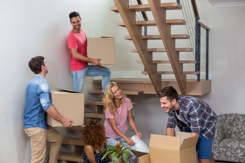 Moving support for a home relocation in East Barnet