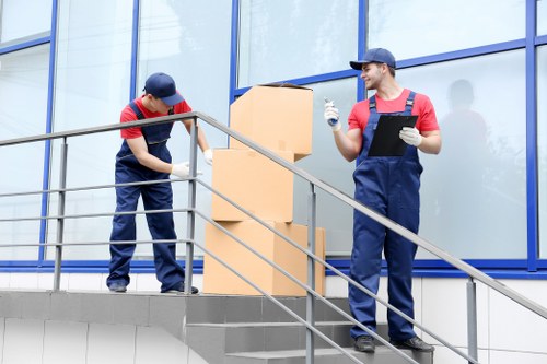 Preparation checklist for a smooth moving truck service in East Barnet
