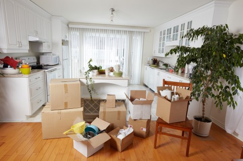 East Barnet local moving van service with practical relocation support