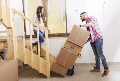 Local moving van support for East Barnet residents and businesses